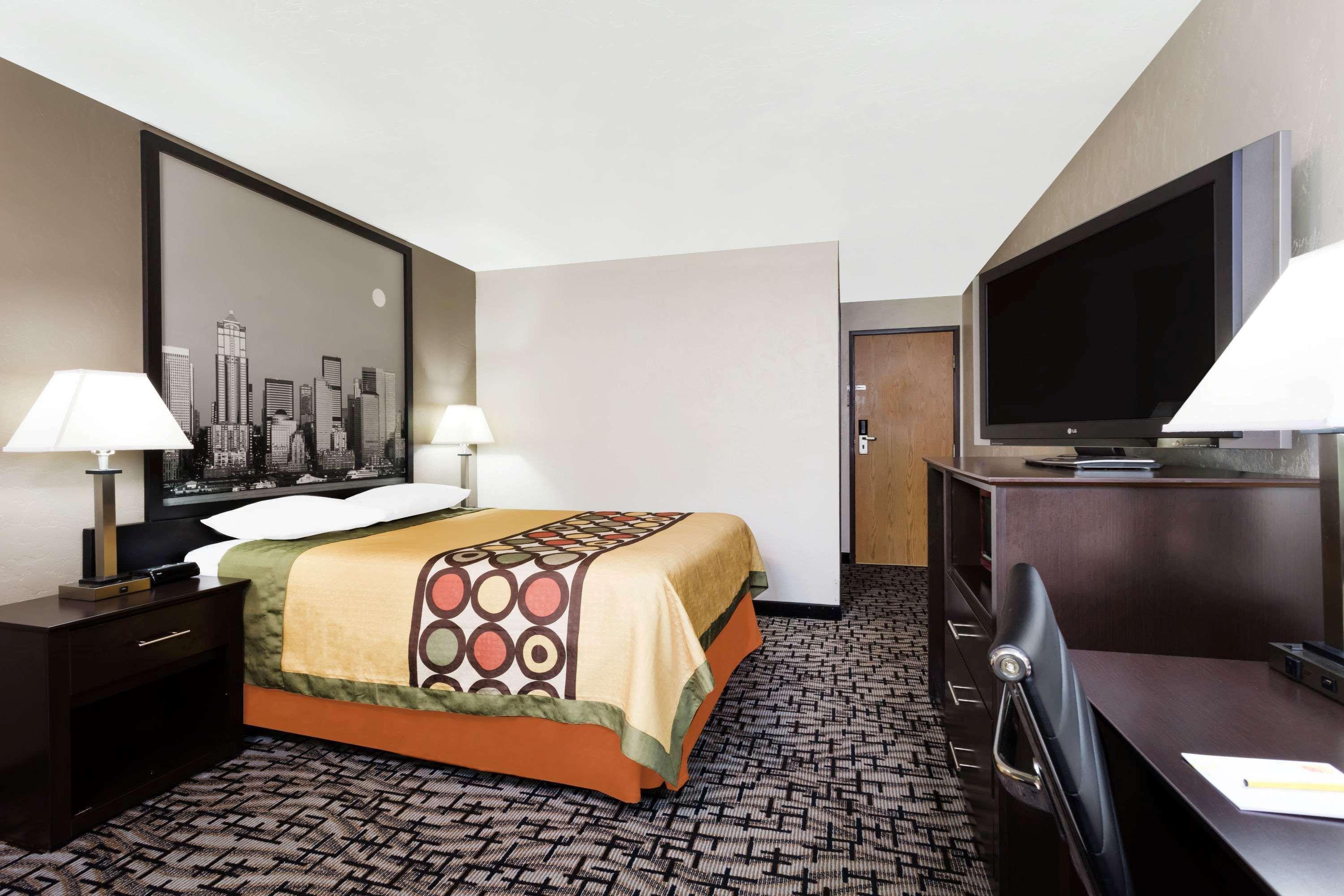 Super 8 By Wyndham Bremerton Luaran gambar