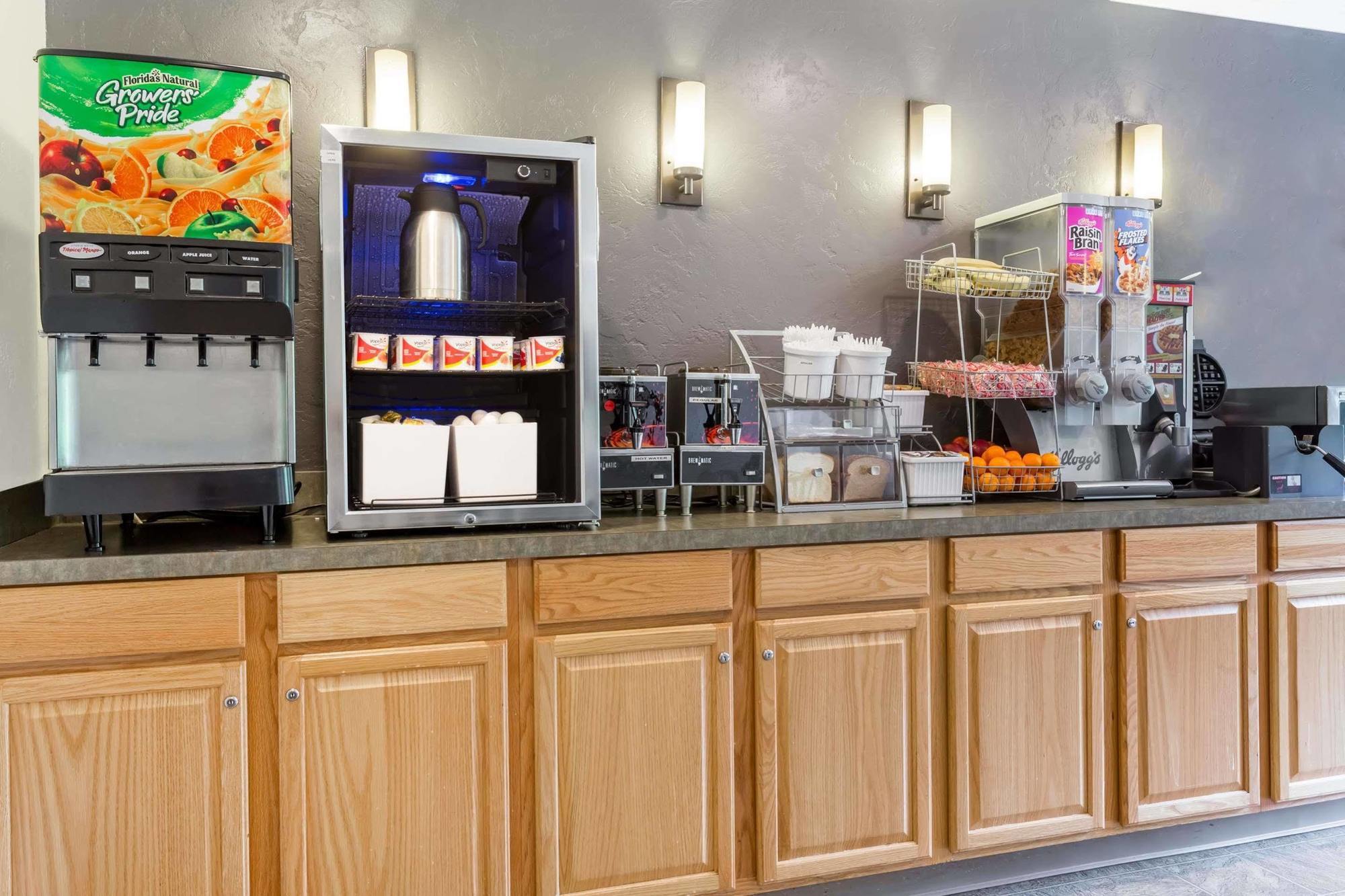 Super 8 By Wyndham Bremerton Luaran gambar