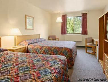 Super 8 By Wyndham Bremerton Luaran gambar